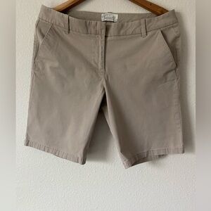 J.Crew Women’s Stretch Khaki Bermuda Shorts Size 8